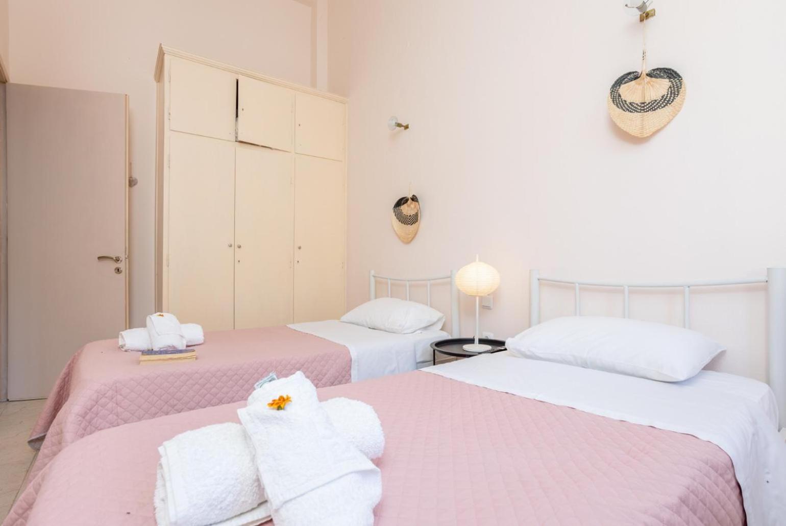 Flora Maisonettes 2 Гайос Екстериор снимка
