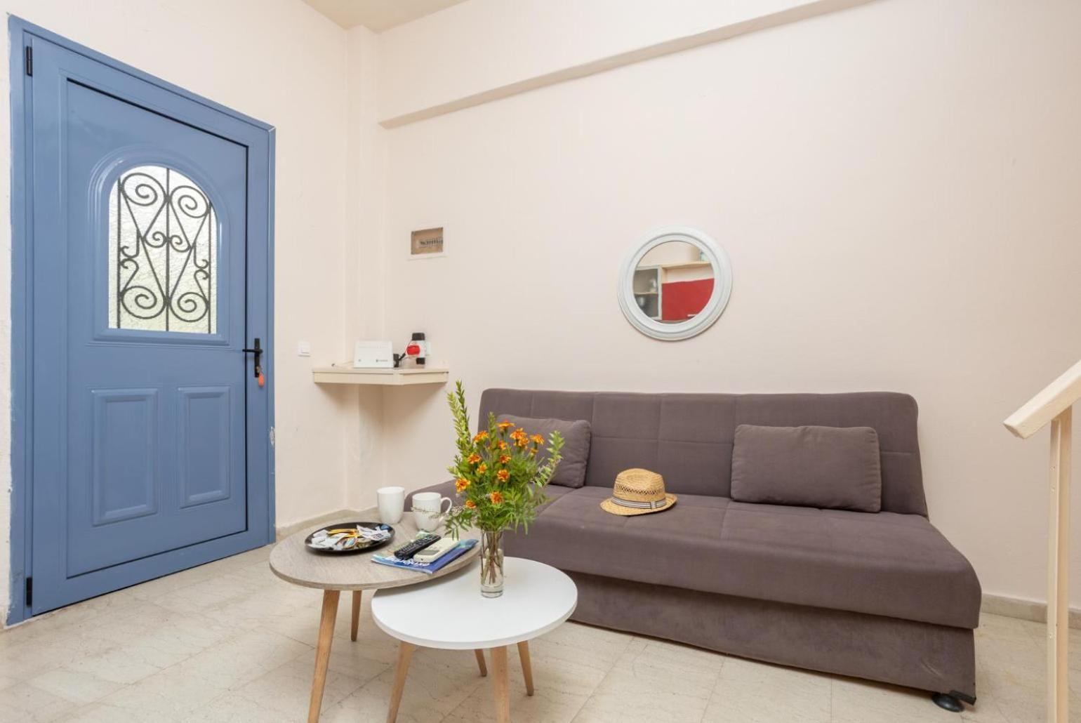 Flora Maisonettes 2 Гайос Екстериор снимка